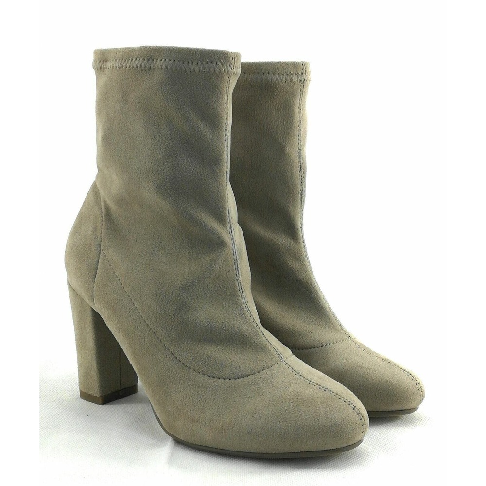 Heart in D  Light Brown Block Heel Round Toe Booties